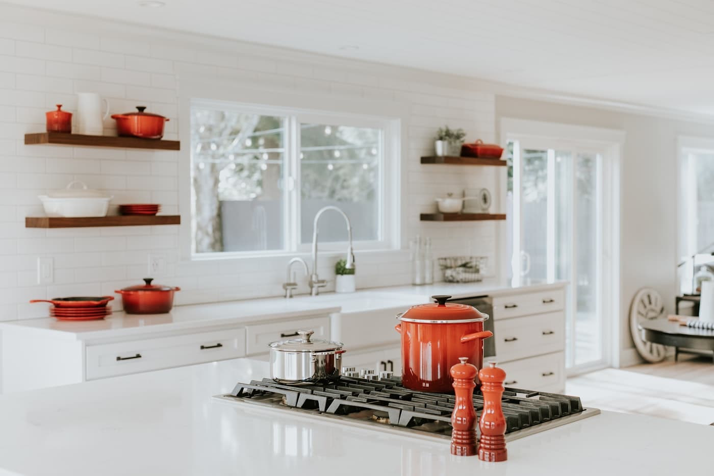 Coastal virtual staging style